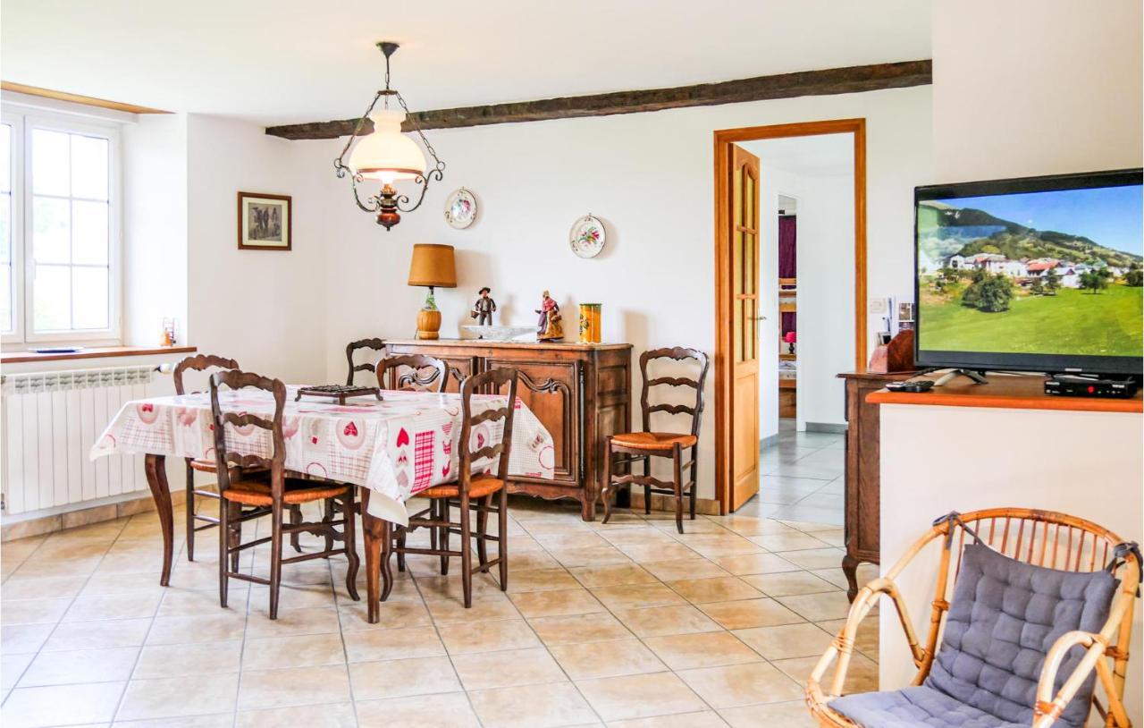 Gorgeous Apartment In Ponts With Wifi Exterior photo